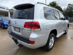 2015 Toyota Landcruiser GXL VDJ200R 4X4 Dual Range Silver Pearl