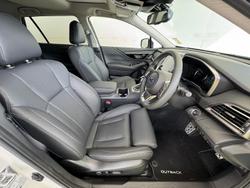 2025 Subaru Outback AWD Touring