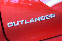 2025 Mitsubishi Outlander ES ZM MY25 AWD Red Diamond