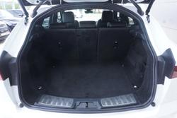 2022 Jaguar E-PACE P250 R-Dynamic SE