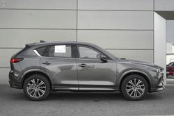 2026 Mazda CX-5 G25 Akera