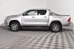 2016 Toyota Hilux SR5