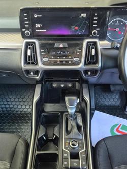 2022 Kia Sorento Sport