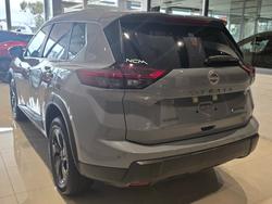 2025 Nissan X-TRAIL ST-L e-POWER