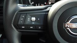 2026 Nissan Navara SL