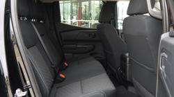 2026 Nissan Navara ST