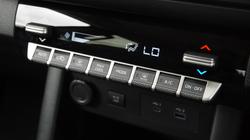 2026 Nissan Navara ST