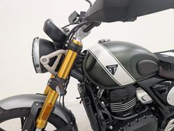 2025 Triumph 2025 Triumph 400CC SCRAMBLER 400 MATT KHAKI GREEN