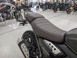 2025 Triumph 2025 Triumph 400CC SCRAMBLER 400 MATT KHAKI GREEN