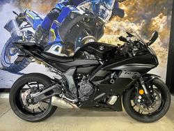 Yamaha YZF-R7LA