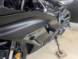 2025 Yamaha YZF-R7LA BLACK