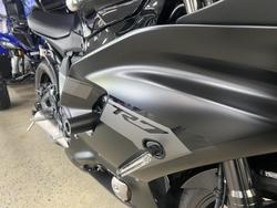 2025 Yamaha YZF-R7LA BLACK