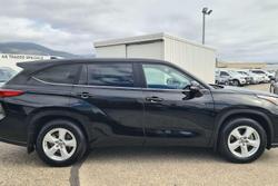 2023 Toyota Kluger GX