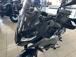 2025 BMW F 900 XR Triple Black F 900 Black