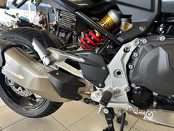 2025 BMW F 900 XR Triple Black F 900 Black