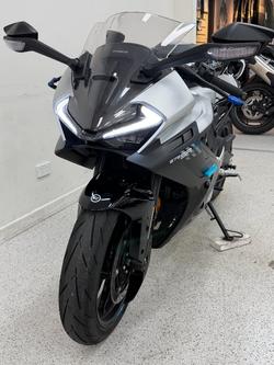 2025 CFMOTO 2025 CF Moto 675CC 675SR-R ABS Road NEBULA BLACK