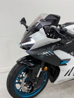 2025 CFMOTO 2025 CF Moto 675CC 675SR-R ABS Road NEBULA WHITE