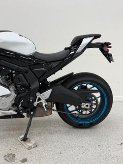 2025 CFMOTO 2025 CF Moto 675CC 675SR-R ABS Road NEBULA WHITE