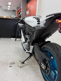 2025 CFMOTO 2025 CF Moto 675CC 675SR-R ABS Road NEBULA WHITE