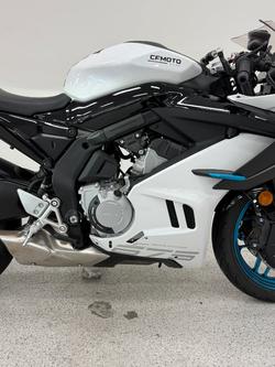 2025 CFMOTO 2025 CF Moto 675CC 675SR-R ABS Road NEBULA WHITE