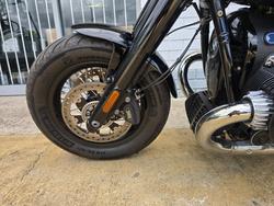 2023 BMW Motorrad R 18 CLASSIC Black