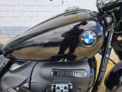 2023 BMW Motorrad R 18 CLASSIC Black
