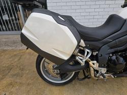 2010 Triumph TIGER 1050 White