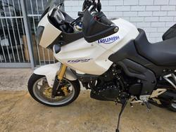 2010 Triumph TIGER 1050 White