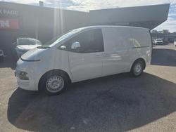 2022 Hyundai STARIA LOAD