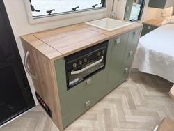 2025 New Age Caravans Manta Ray Mr16er Expedition My26