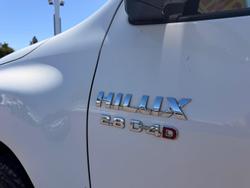 2020 Toyota Hilux SR