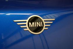 2024 MINI Aceman SE Favoured