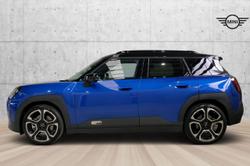 2024 MINI Aceman SE Favoured