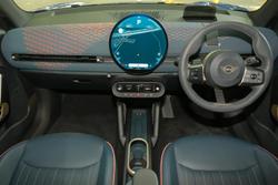 2024 MINI Aceman SE Favoured