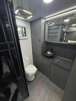 2026 Legend Caravans Tycoon Slider 23' Slideout Luxury $182 990
