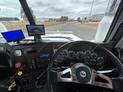 2021 Western Star 4800 Series 4800 FXC White