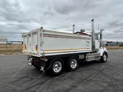 2021 Western Star 4800 Series 4800 FXC White