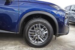 2025 Nissan X-TRAIL ST