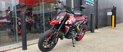 2022 DUCATI HYPERMOTARD 950 RVE RED