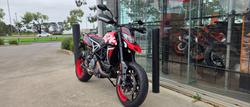2022 DUCATI HYPERMOTARD 950 RVE RED
