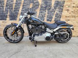 2025 HARLEY-DAVIDSON BREAKOUT 117 (FXBR) ROAD BLACK