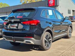 2025 MG ZS Essence Turbo