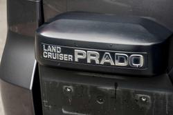 2022 Toyota Landcruiser Prado VX