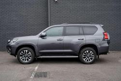 2022 Toyota Landcruiser Prado VX