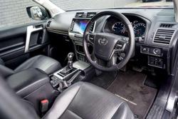 2022 Toyota Landcruiser Prado VX