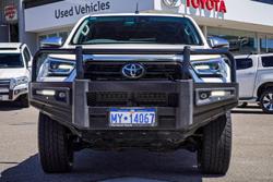 2021 Toyota Hilux SR5