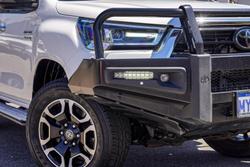 2021 Toyota Hilux SR5