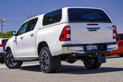 2021 Toyota Hilux SR5