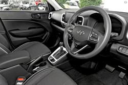 2025 Hyundai Venue Active