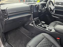 2025 Ford Everest Platinum